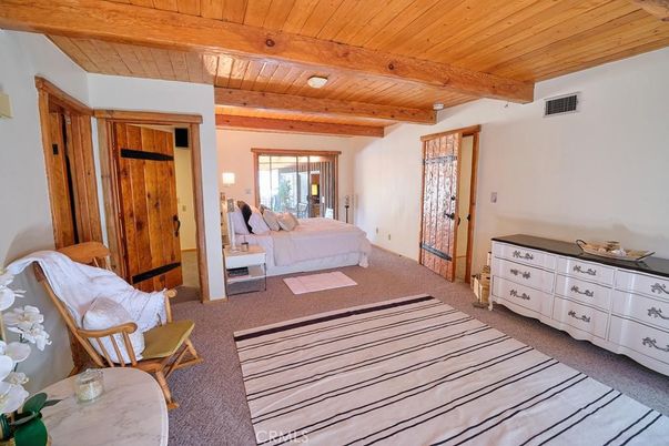 Bedroom, Interior, Wooden Beams, Wooden Ceilings