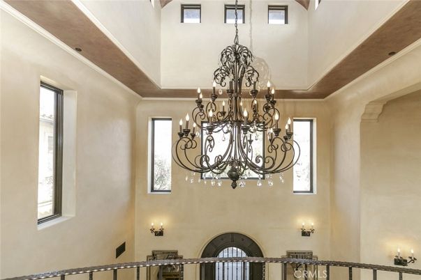 Chandelier, Interior