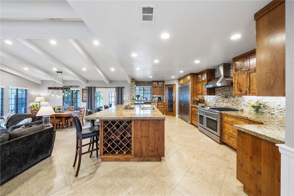 Dining room, Interior, Kitchen, Living room, Pendant Lights, Recessed Lighting, Stainless Steel Appliances