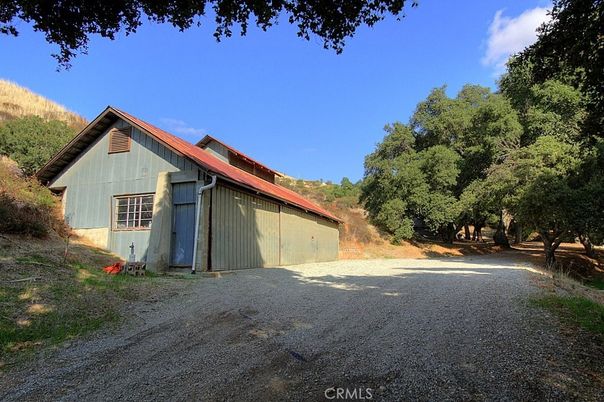 Backyard, Detached Garage, Exterior