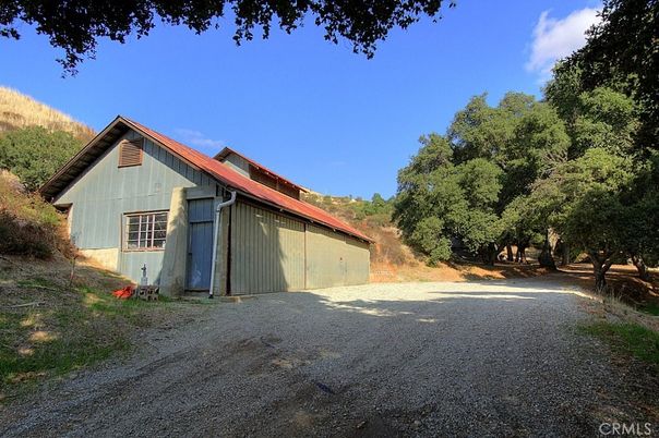 Detached Garage, Exterior