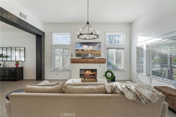 Chandelier, Fireplace, Interior, Living room, Pendant Lights