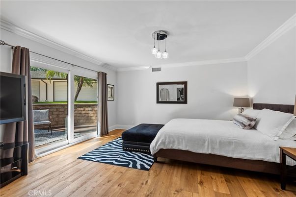 Bedroom, Interior, Pendant Lights, Wood Texture Flooring