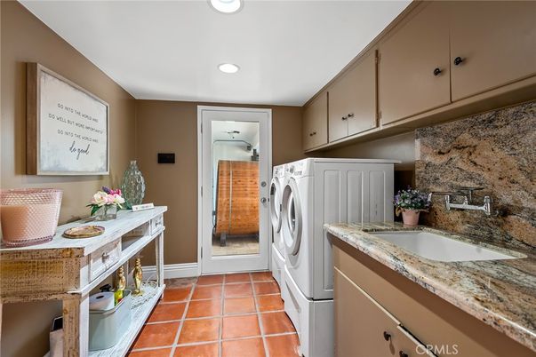Interior, Recessed Lighting, Washer