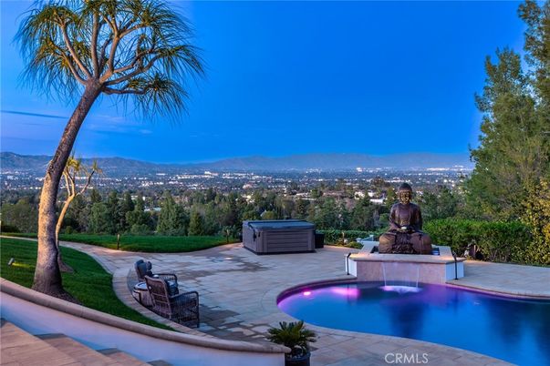 Exterior, Hot Tub, Pool