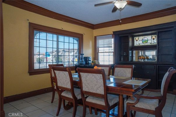 Dining room, Interior
