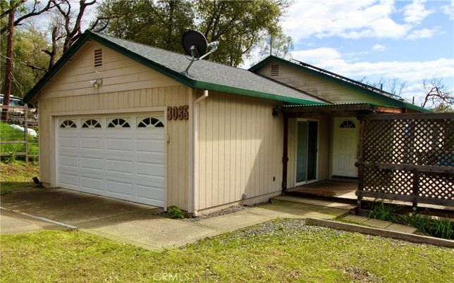 Detached Garage, Exterior