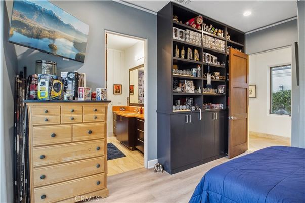 Bedroom, Home Office, Interior, Recessed Lighting, Wood Texture Flooring