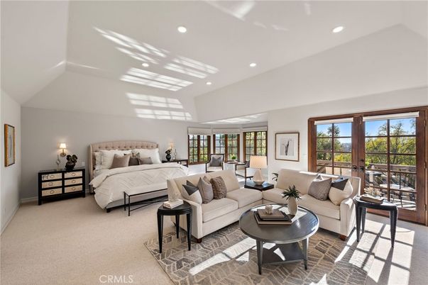 Bedroom, Interior, Living room, Recessed Lighting