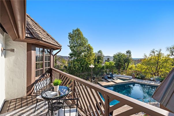 Exterior, Pool, Other