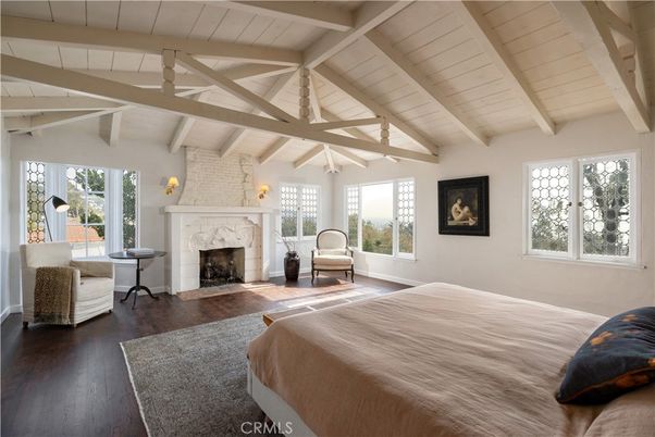 Bedroom, Fireplace, Interior, Wood Texture Flooring