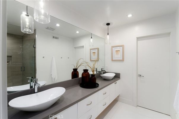 Bathroom, Dual Sink Vanities, Glass Shower, Interior, Pendant Lights, Recessed Lighting