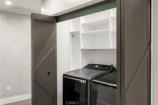 Interior, Washer