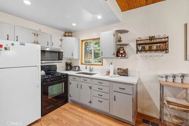 Interior, Kitchen, Recessed Lighting, Wood Texture Flooring