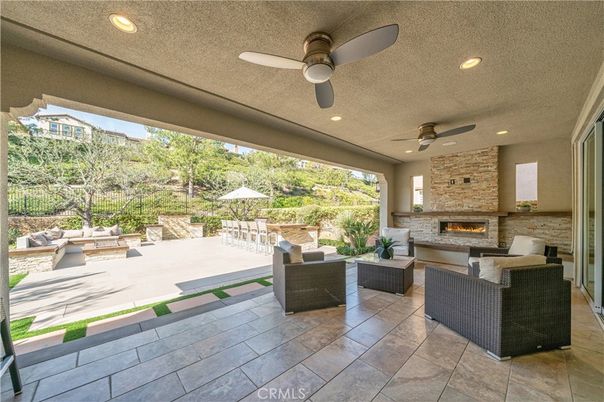 Exterior, Fireplace, Recessed Lighting