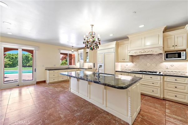 Chandelier, Interior, Kitchen, Pendant Lights, Recessed Lighting