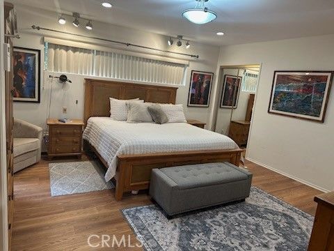Bedroom, Interior, Pendant Lights, Recessed Lighting, Wood Texture Flooring