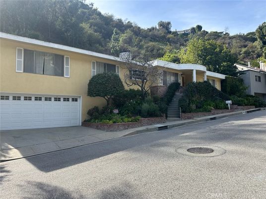 Attached, Exterior, Facade, Raised Ranch