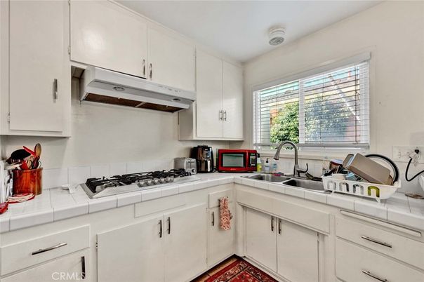 Interior, Kitchen, Tile Countertops