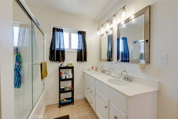 Bathroom, Dual Sink Vanities, Glass Shower, Interior