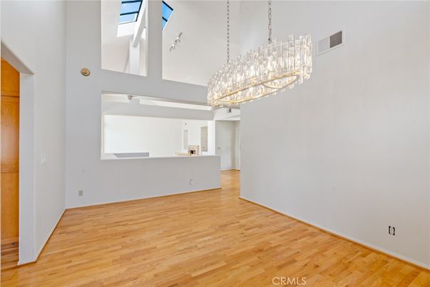 Chandelier, Interior, Wood Texture Flooring