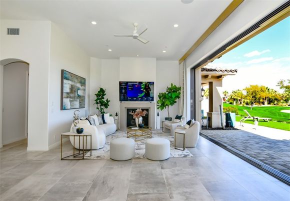 Fireplace, Interior, Living room, Recessed Lighting