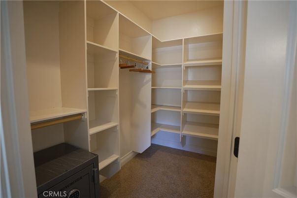 Interior, Walk-in Closets
