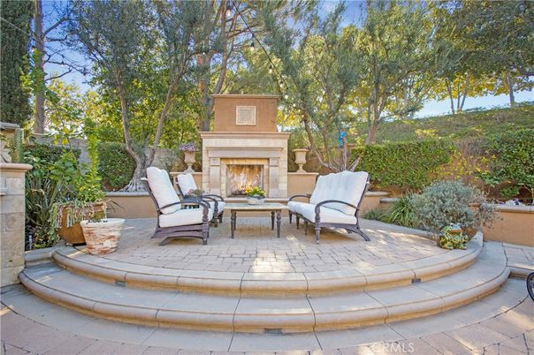 Exterior, Fireplace