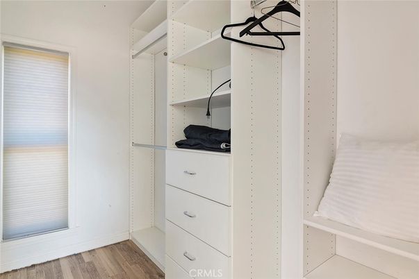 Interior, Walk-in Closets, Wood Texture Flooring