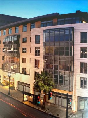 Exterior, Facade, Condo Building
