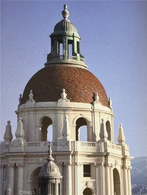 Exterior, Facade, None