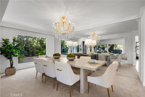 Chandelier, Dining room, Interior