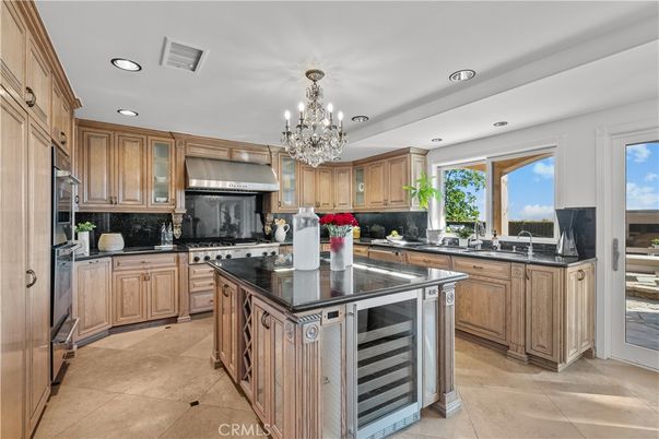 Chandelier, Interior, Kitchen, Recessed Lighting, Stainless Steel Appliances