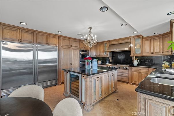 Chandelier, Interior, Kitchen, Recessed Lighting, Stainless Steel Appliances