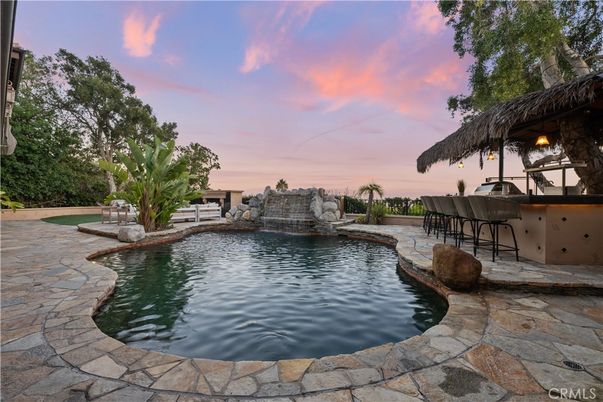 Exterior, Lake, Pool