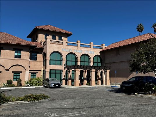 Exterior, Facade, Mediterranean