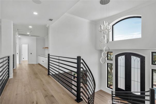 Interior, Pendant Lights, Recessed Lighting, Wood Texture Flooring