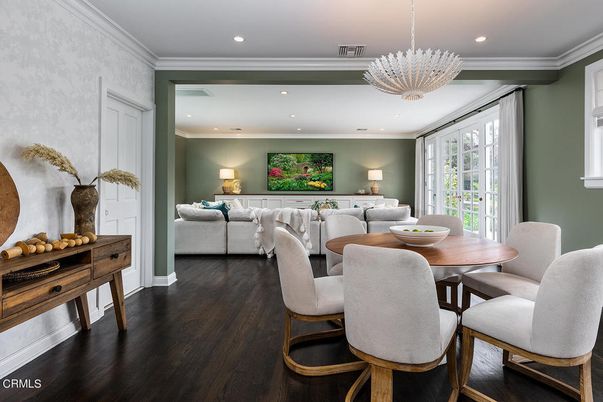 Dining room, Interior, Living room, Pendant Lights, Recessed Lighting, Wood Texture Flooring