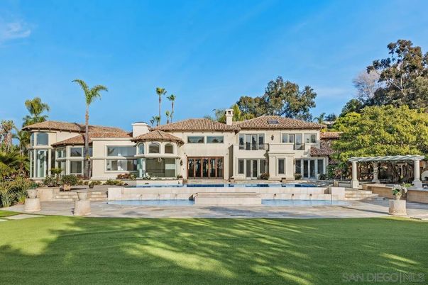 Backyard, Exterior, Facade, Pool, Mediterranean