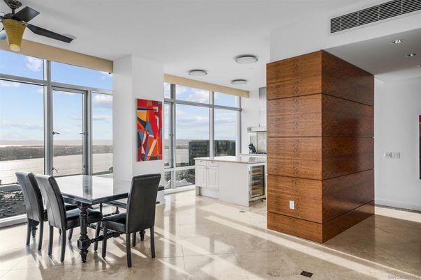 Dining room, Interior, Kitchen, Recessed Lighting, Water