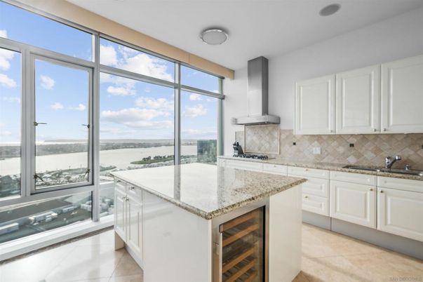 Interior, Kitchen, Recessed Lighting, Water