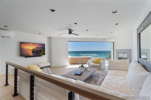 Interior, Living room, Recessed Lighting, Water