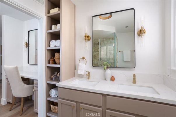 Bathroom, Dual Sink Vanities, Interior, Wood Texture Flooring