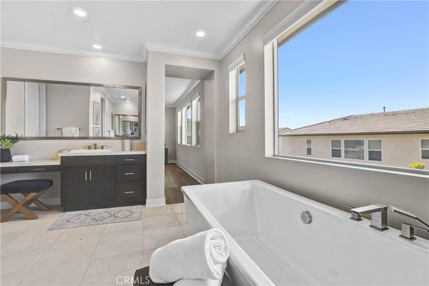 Bathroom, Free Standing Baths, Interior, Recessed Lighting