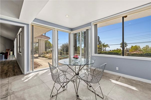 Dining room, Interior, Recessed Lighting, Sun Room