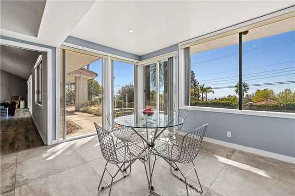 Dining room, Interior, Recessed Lighting, Sun Room