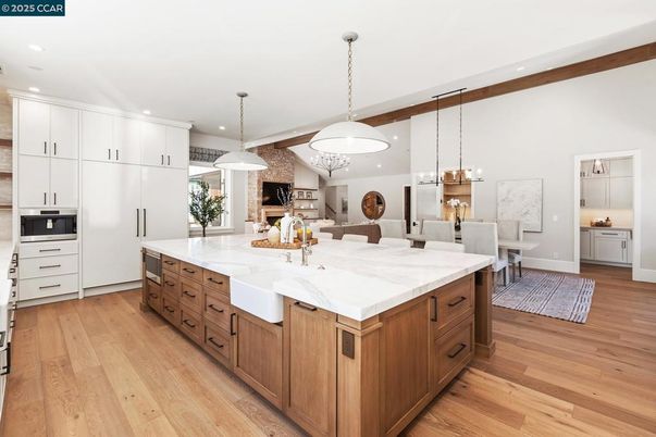 Dining room, Interior, Kitchen, Pendant Lights, Recessed Lighting, Wood Texture Flooring