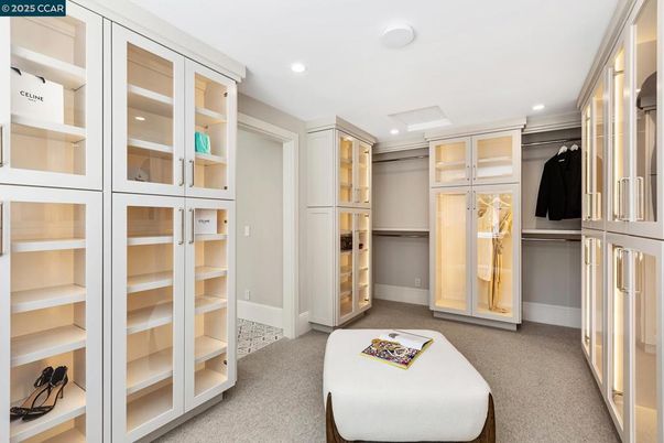 Interior, Recessed Lighting, Walk-in Closets