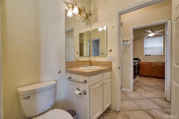 Bathroom, Interior, Tile Countertops