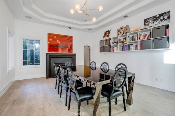 Dining room, Fireplace, Interior, Pendant Lights, Wood Texture Flooring